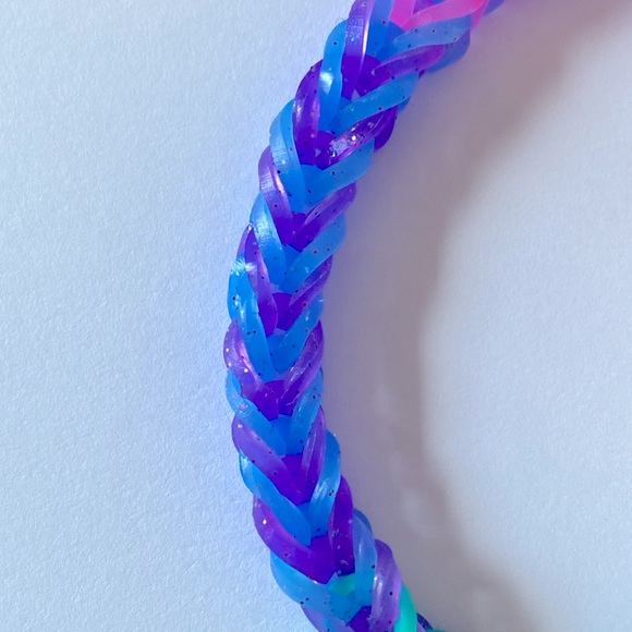 Hand Crafted Bracelet Colorful Fishtail Band Bracelet - Picture 4 of 6